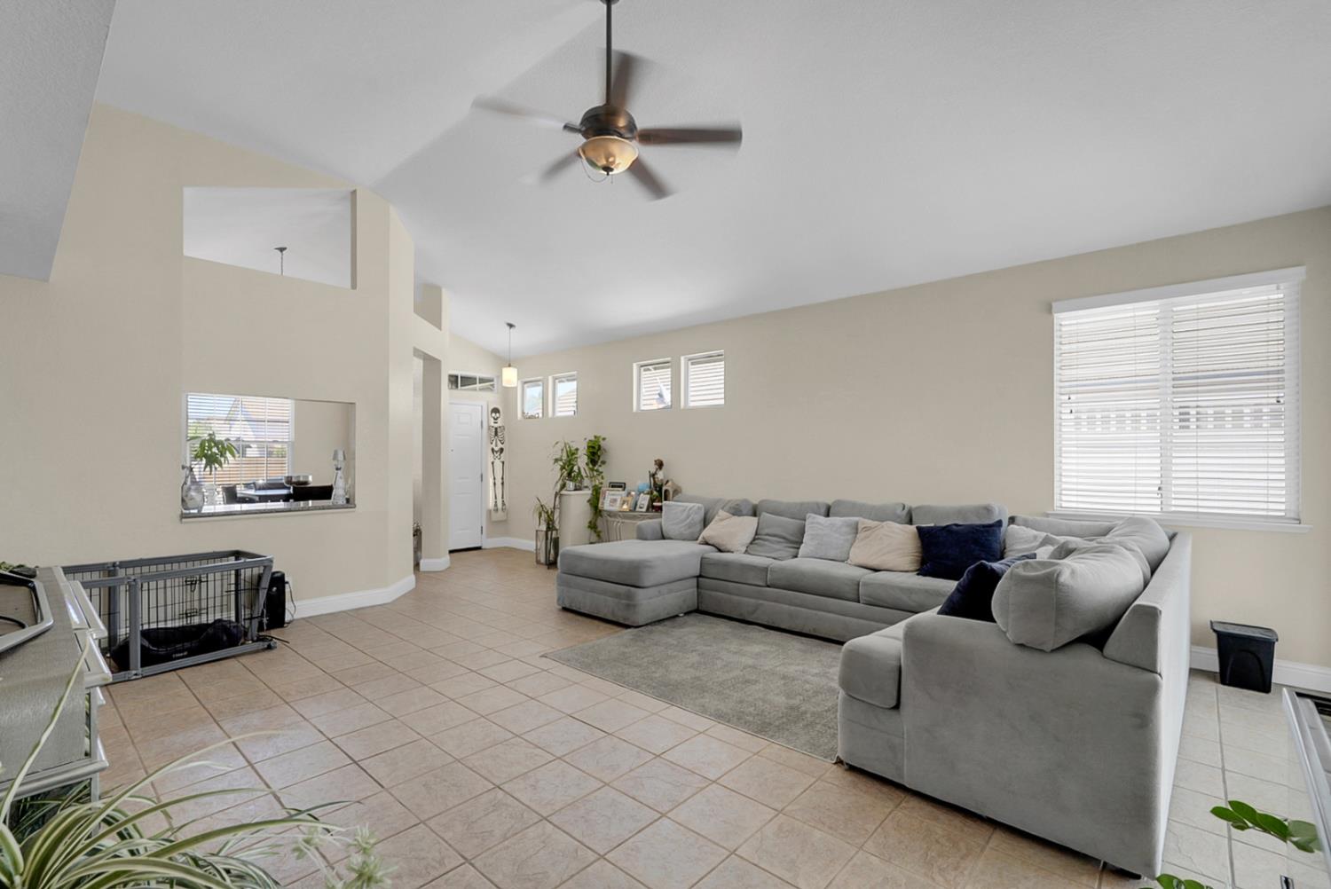 628 Mission Ridge, Manteca, CA 95337