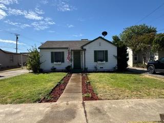 315 W J St, Oakdale, CA 95361