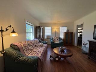 315 W J St, Oakdale, CA 95361