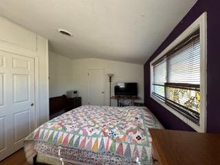 315 W J St, Oakdale, CA 95361