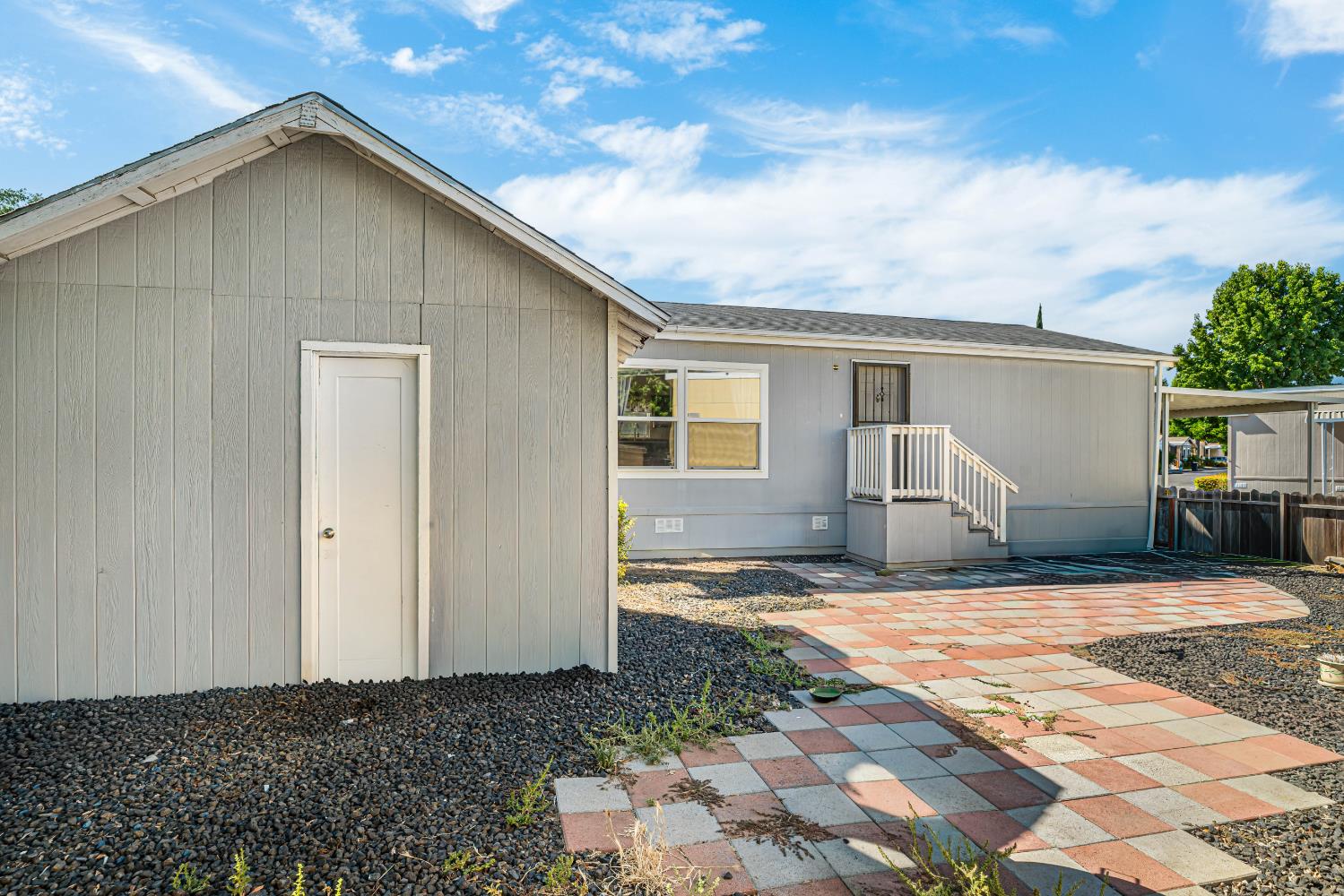 96 Schooner Ln, Modesto, CA 95356