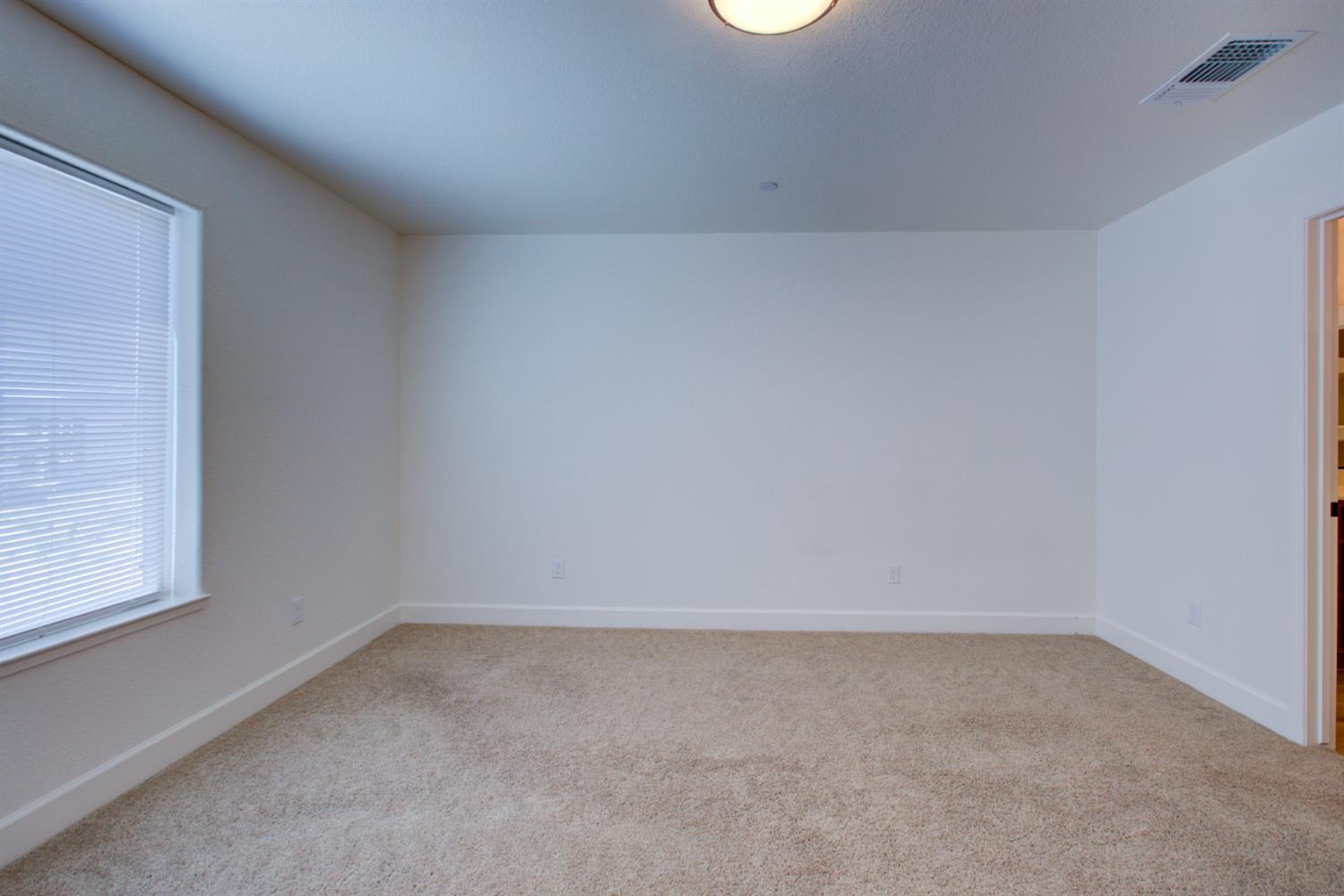 5046 Palisade Ave, Merced, CA 95348