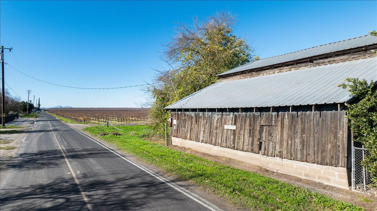 2521 Coelho Rd, Manteca, CA 95336