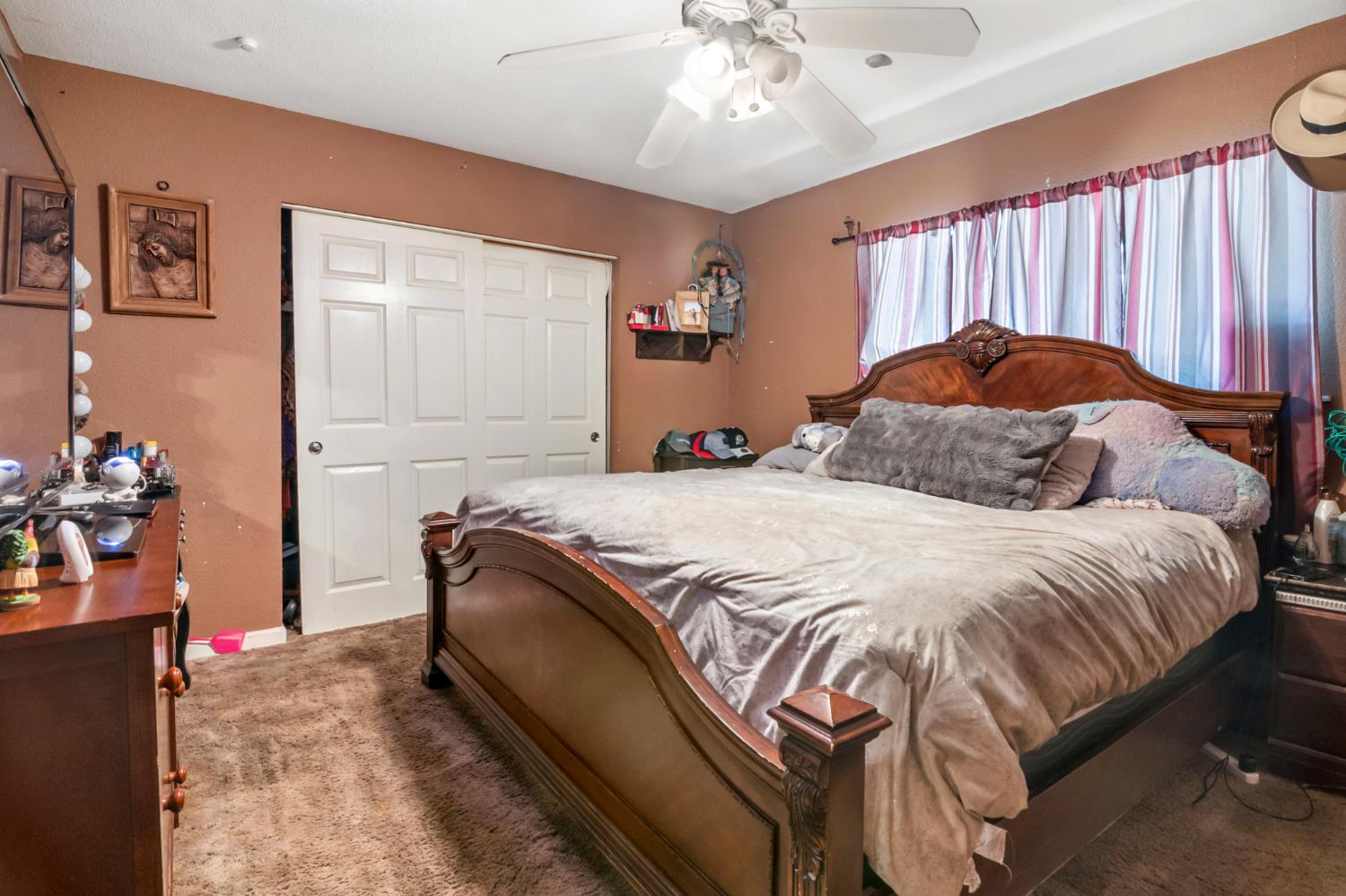 155 N Mercey Springs Rd, Los Banos, CA 93635