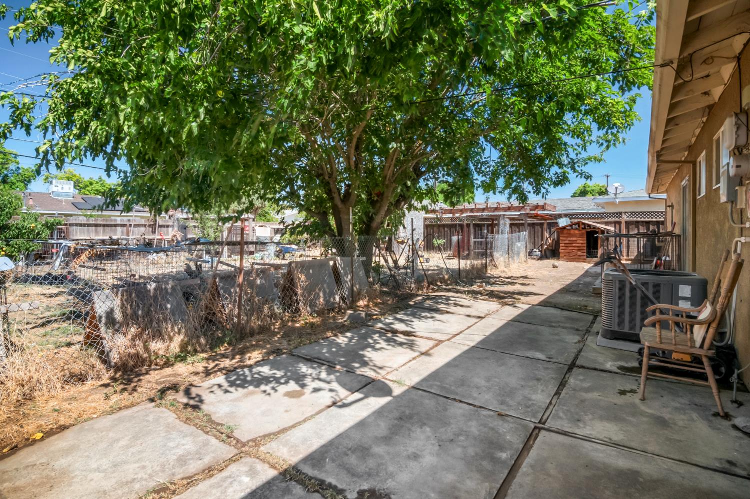155 N Mercey Springs Rd, Los Banos, CA 93635
