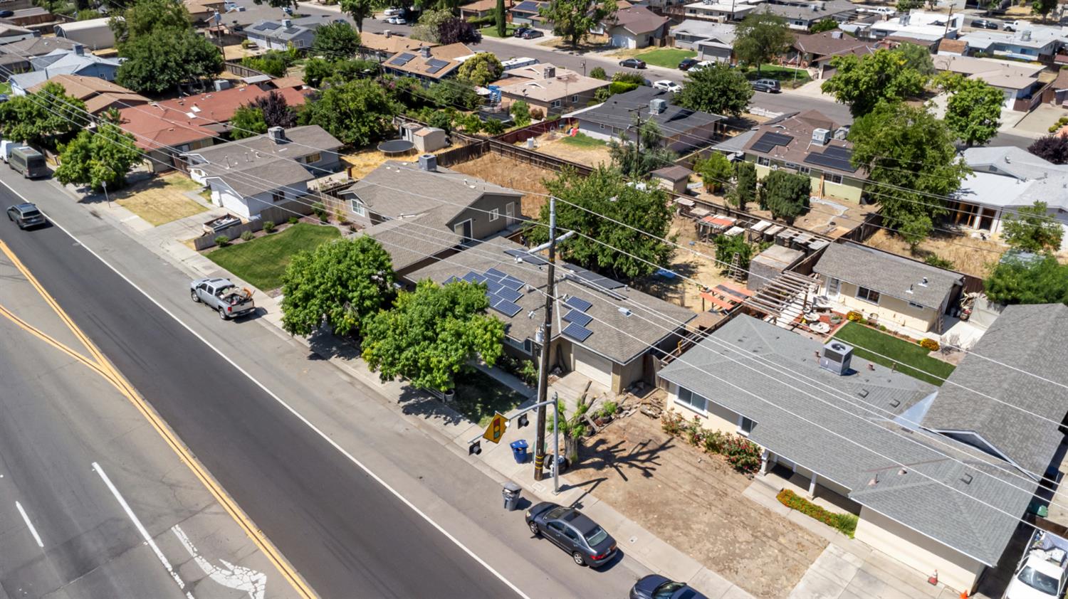 155 N Mercey Springs Rd, Los Banos, CA 93635