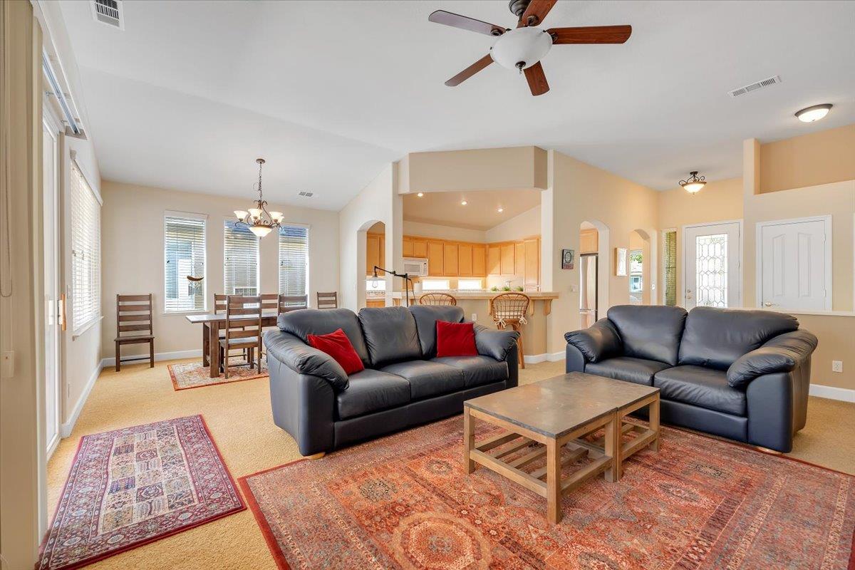 136 Quail Meadow Ct, Copperopolis, CA 95228