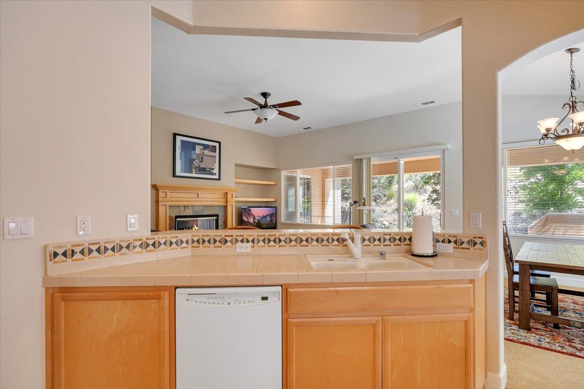 136 Quail Meadow Ct, Copperopolis, CA 95228