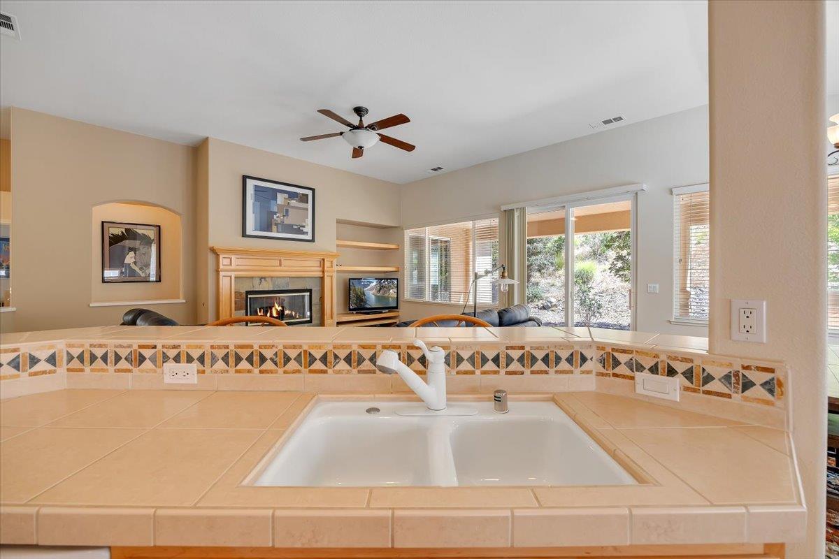 136 Quail Meadow Ct, Copperopolis, CA 95228