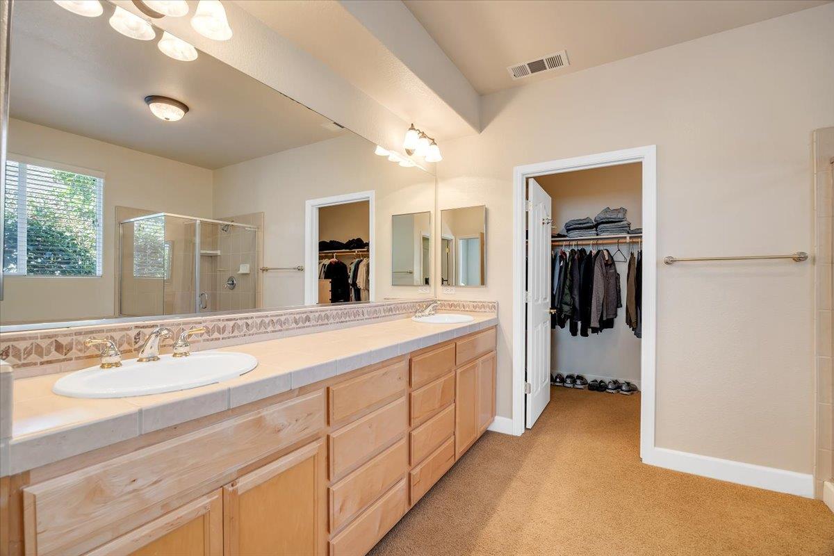 136 Quail Meadow Ct, Copperopolis, CA 95228