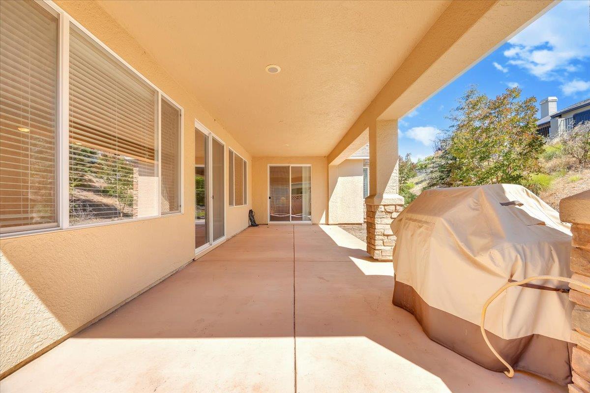 136 Quail Meadow Ct, Copperopolis, CA 95228