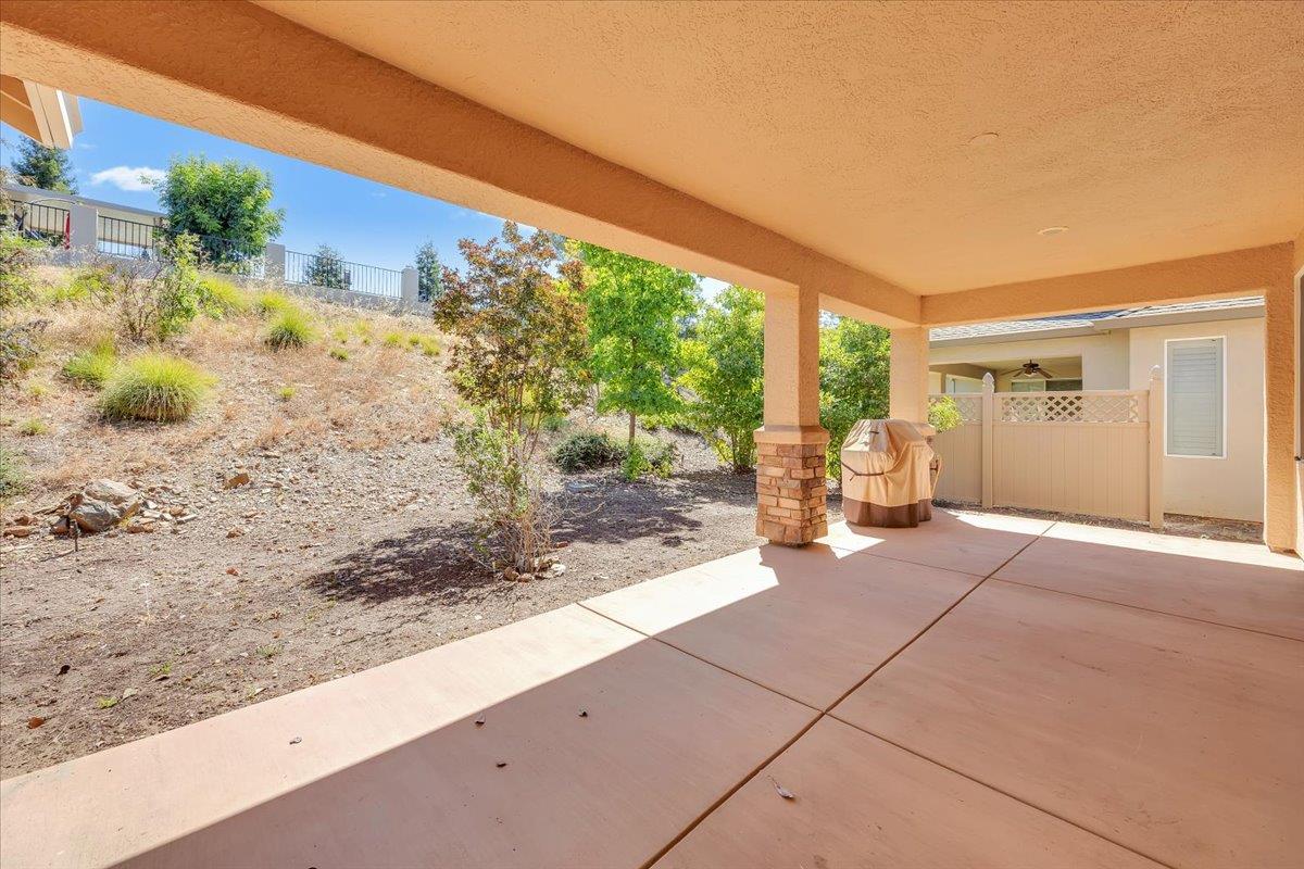 136 Quail Meadow Ct, Copperopolis, CA 95228