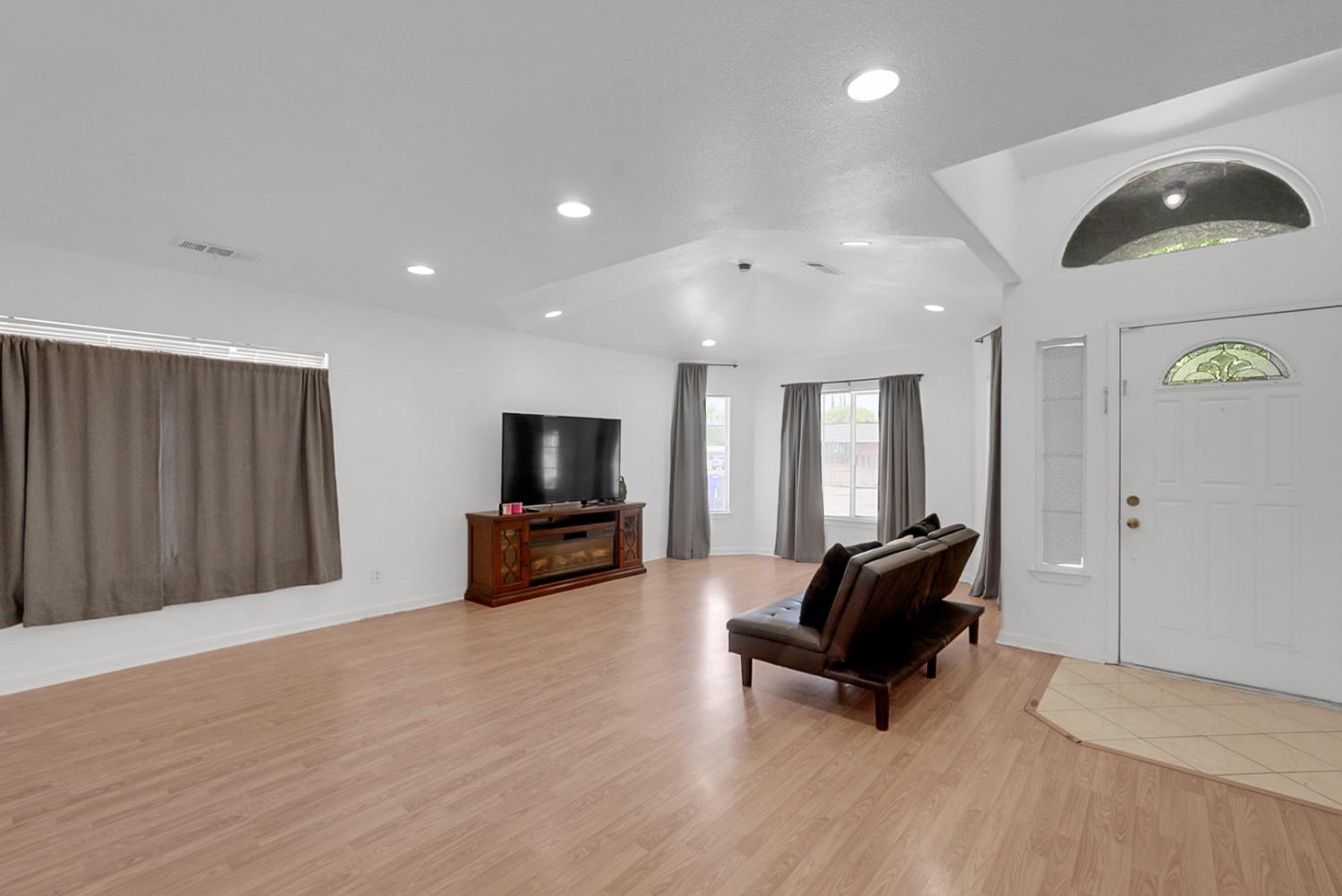 2514 Brownell St, Atwater, CA 95301