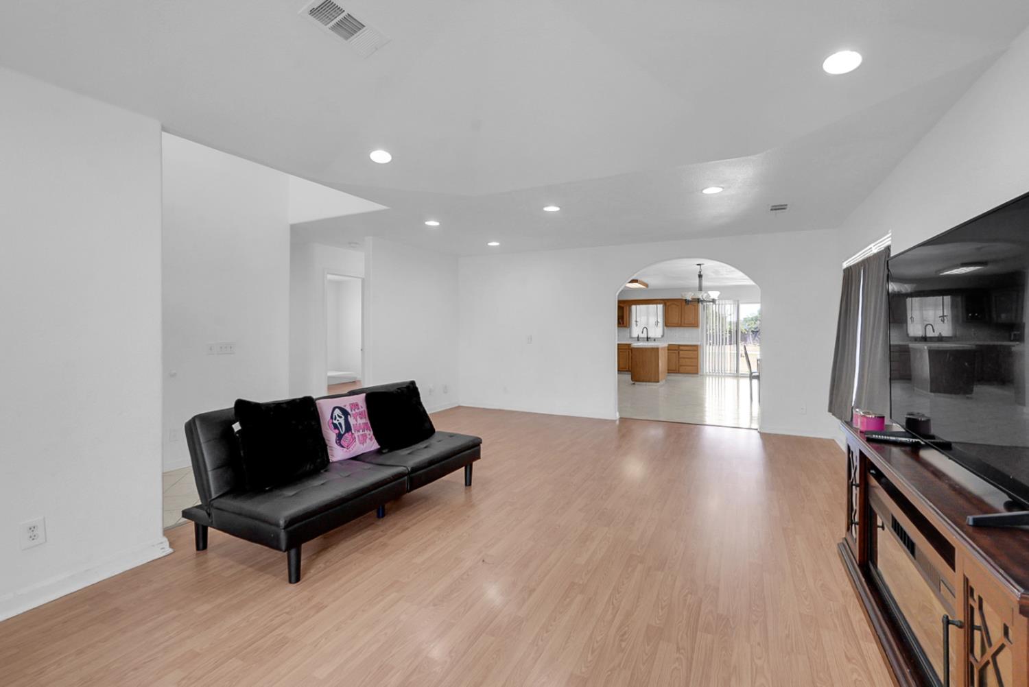 2514 Brownell St, Atwater, CA 95301