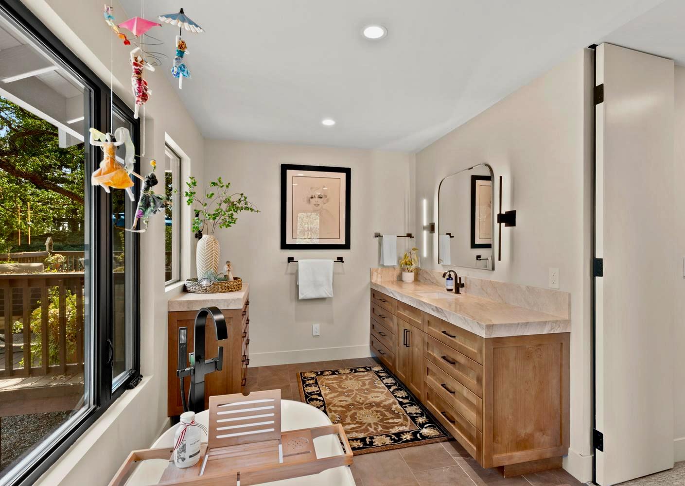 11401 Valley Oak Dr, Oakdale, CA 95361