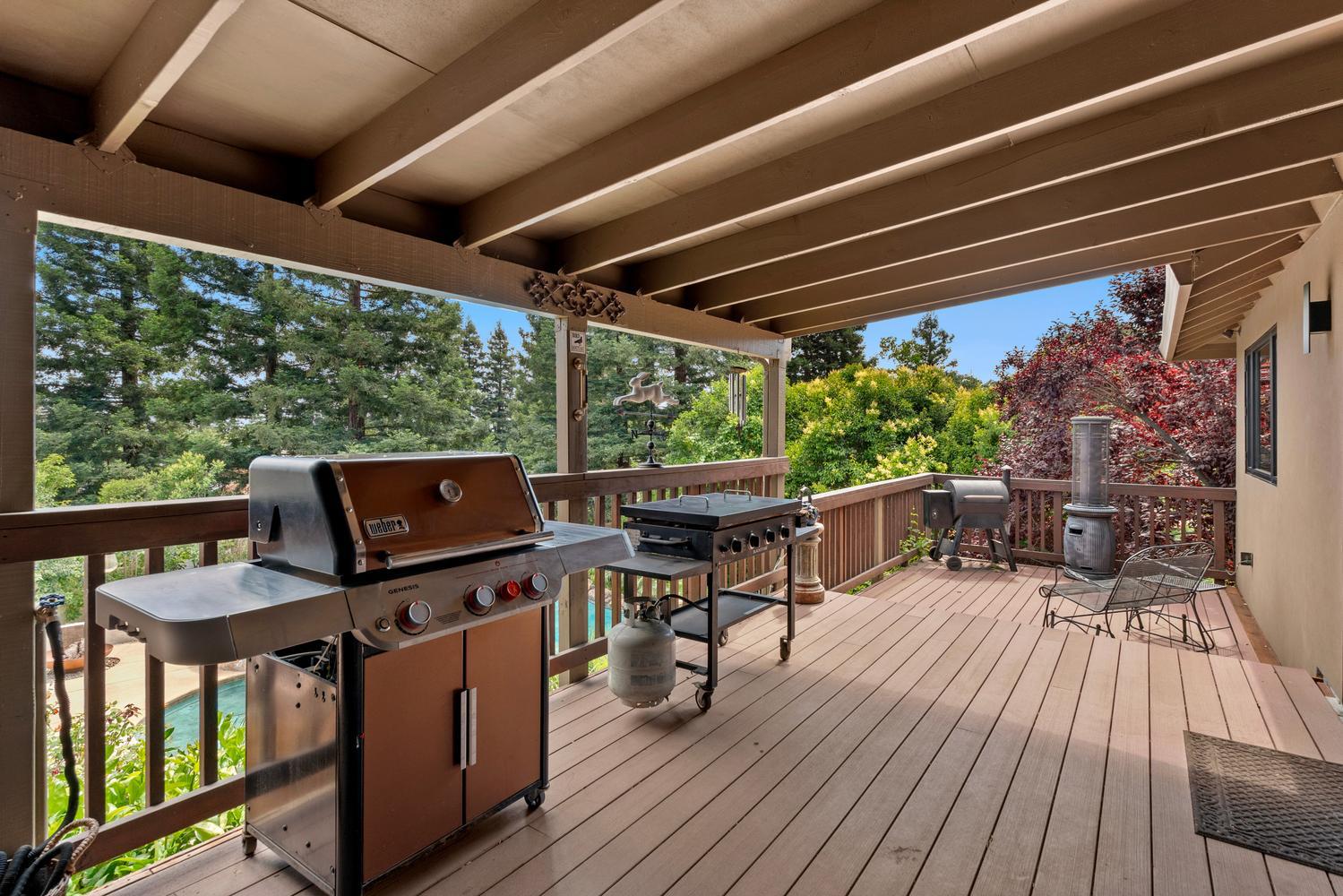 11401 Valley Oak Dr, Oakdale, CA 95361