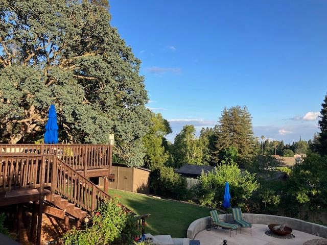11401 Valley Oak Dr, Oakdale, CA 95361