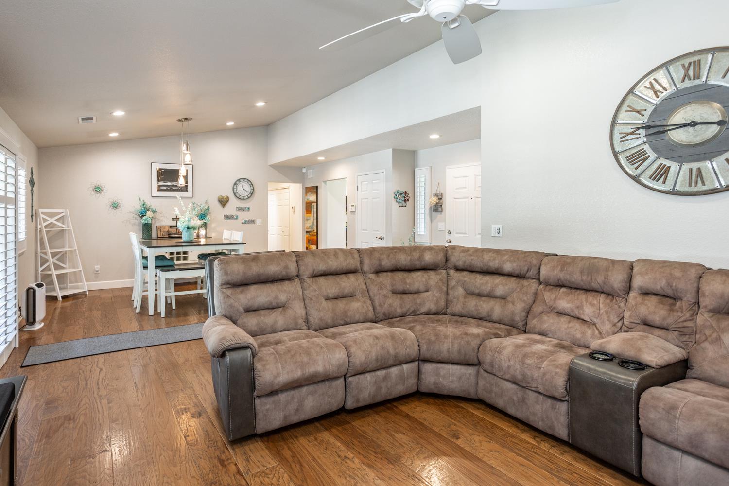 3012 Mammoth Way, Modesto, CA 95355