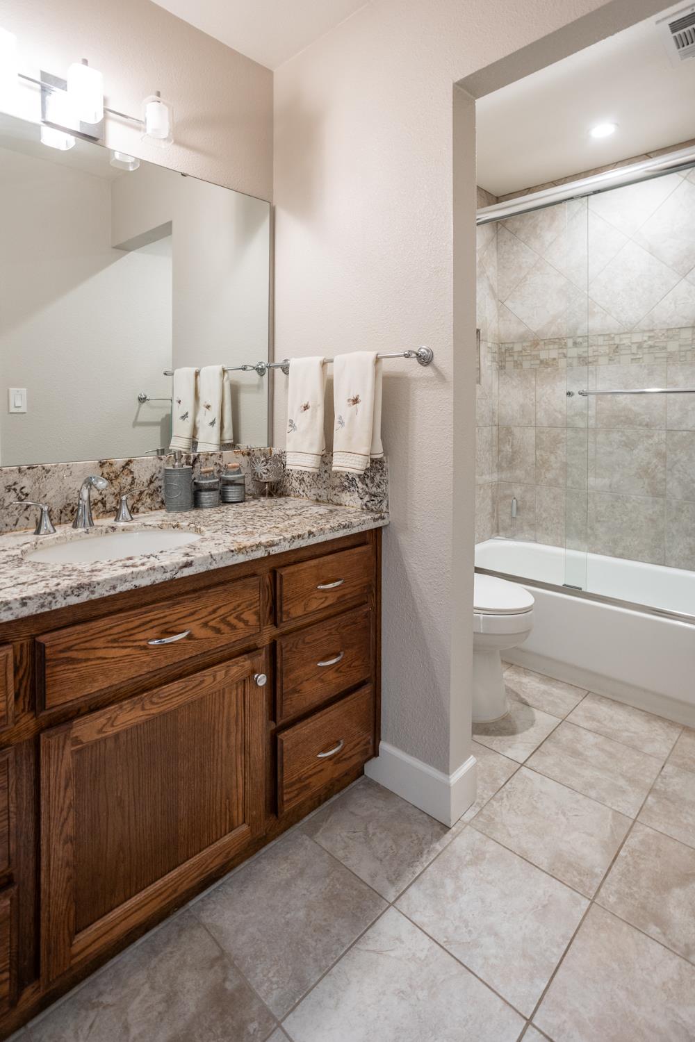 3012 Mammoth Way, Modesto, CA 95355
