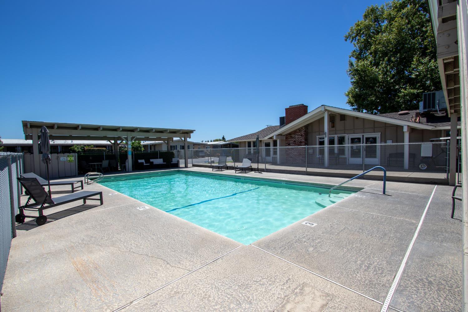1400 Tully Rd #37, Turlock, CA 95380