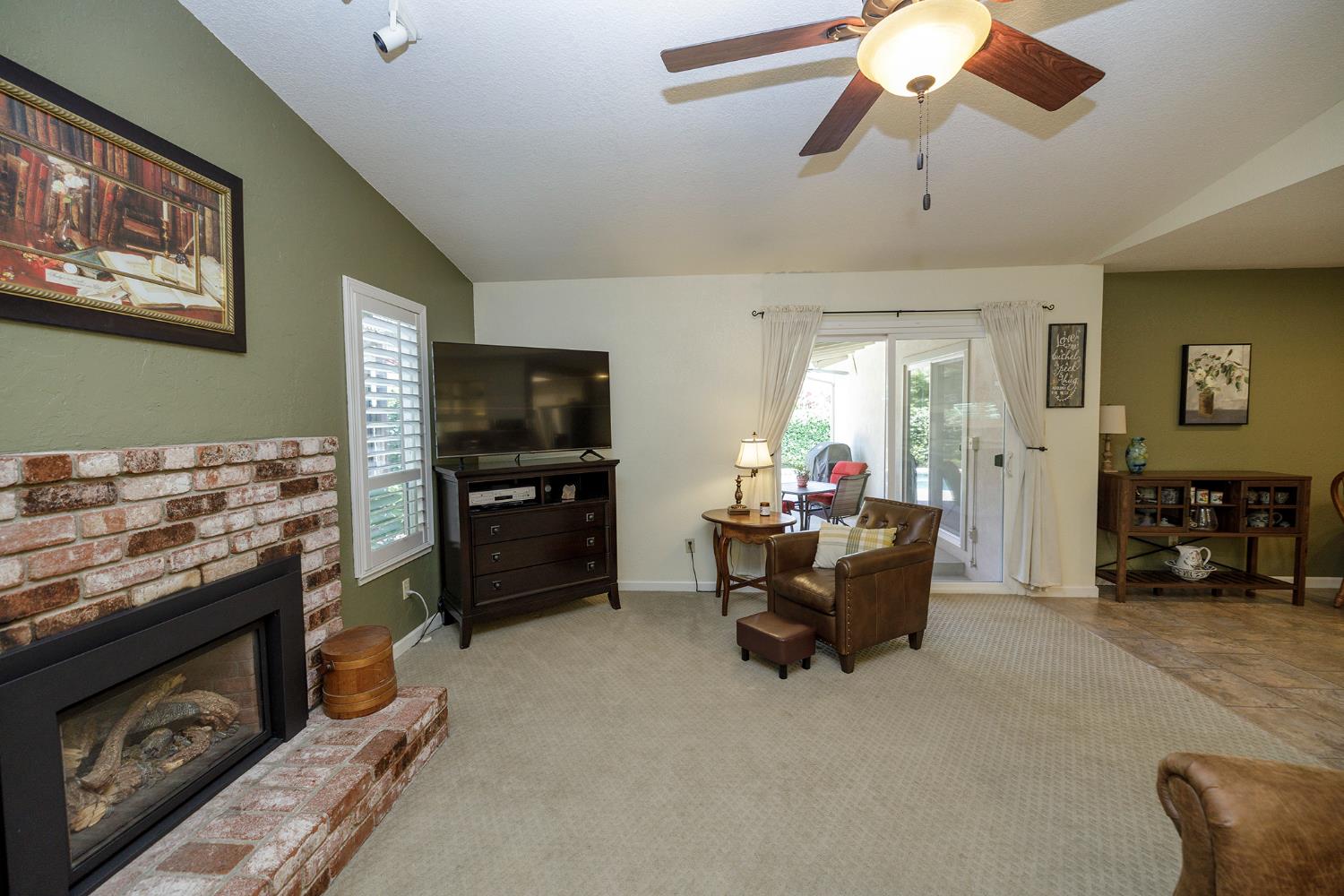3836 Hillsboro Ct, Modesto, CA 95356