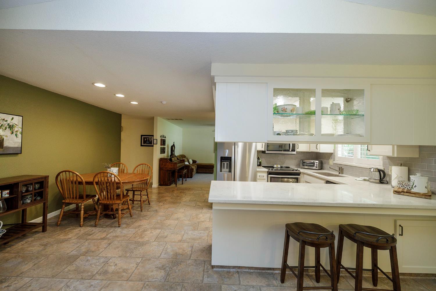 3836 Hillsboro Ct, Modesto, CA 95356