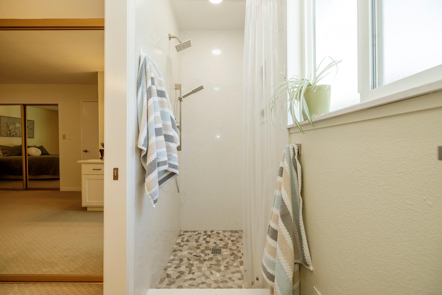 3836 Hillsboro Ct, Modesto, CA 95356