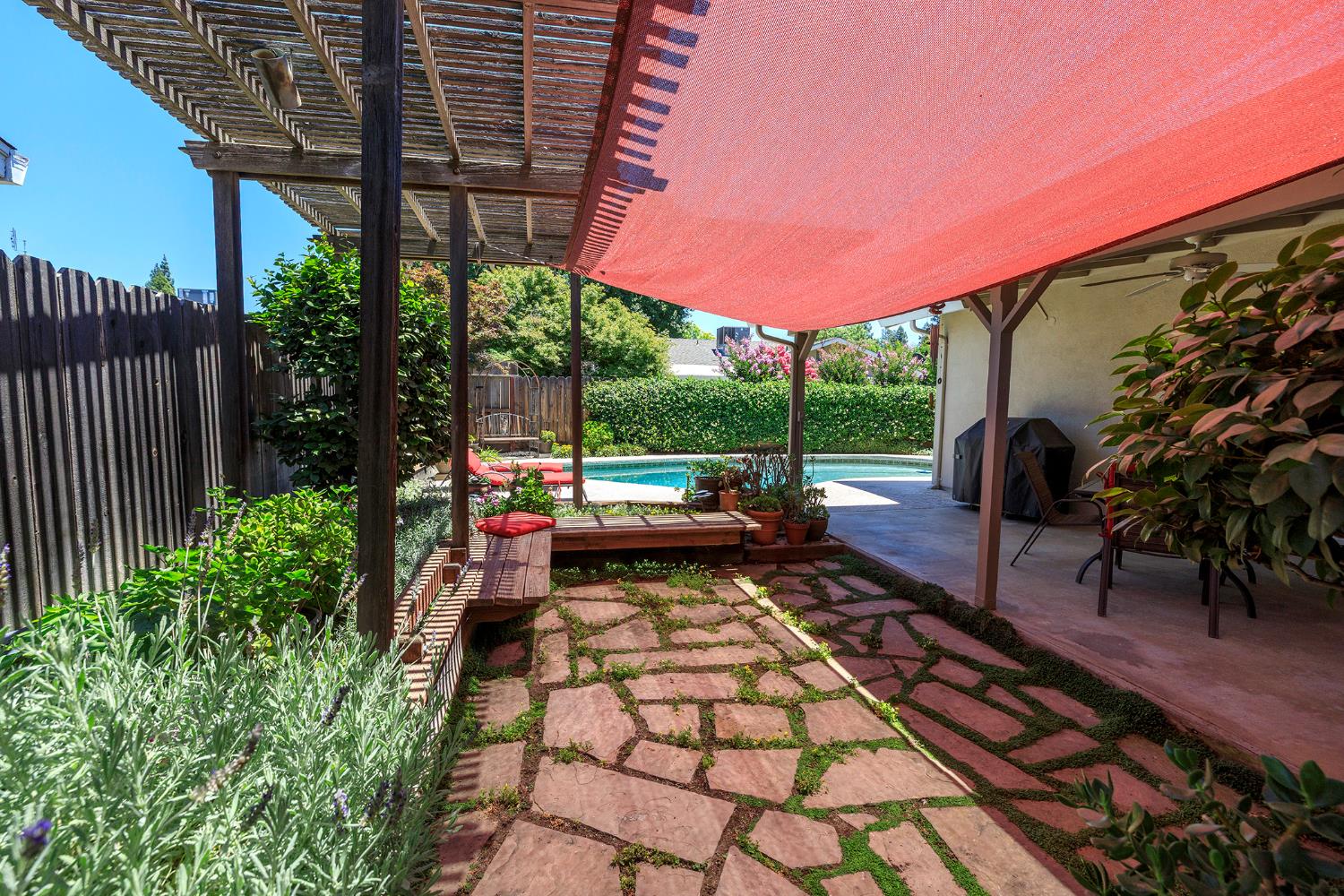 3836 Hillsboro Ct, Modesto, CA 95356