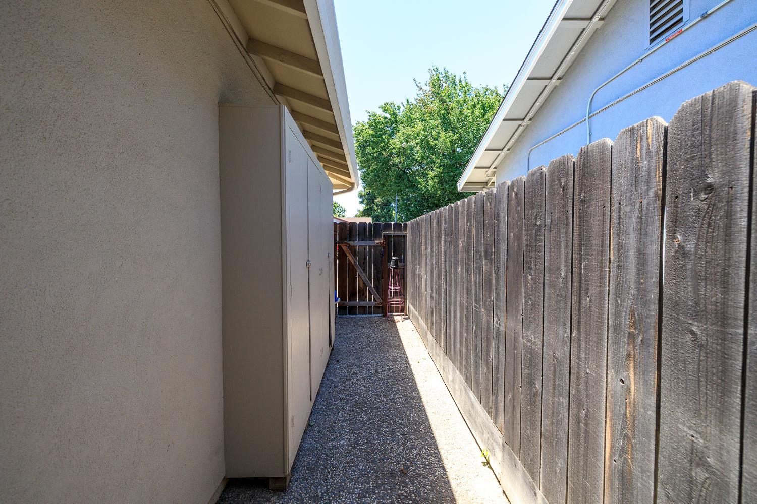 3836 Hillsboro Ct, Modesto, CA 95356
