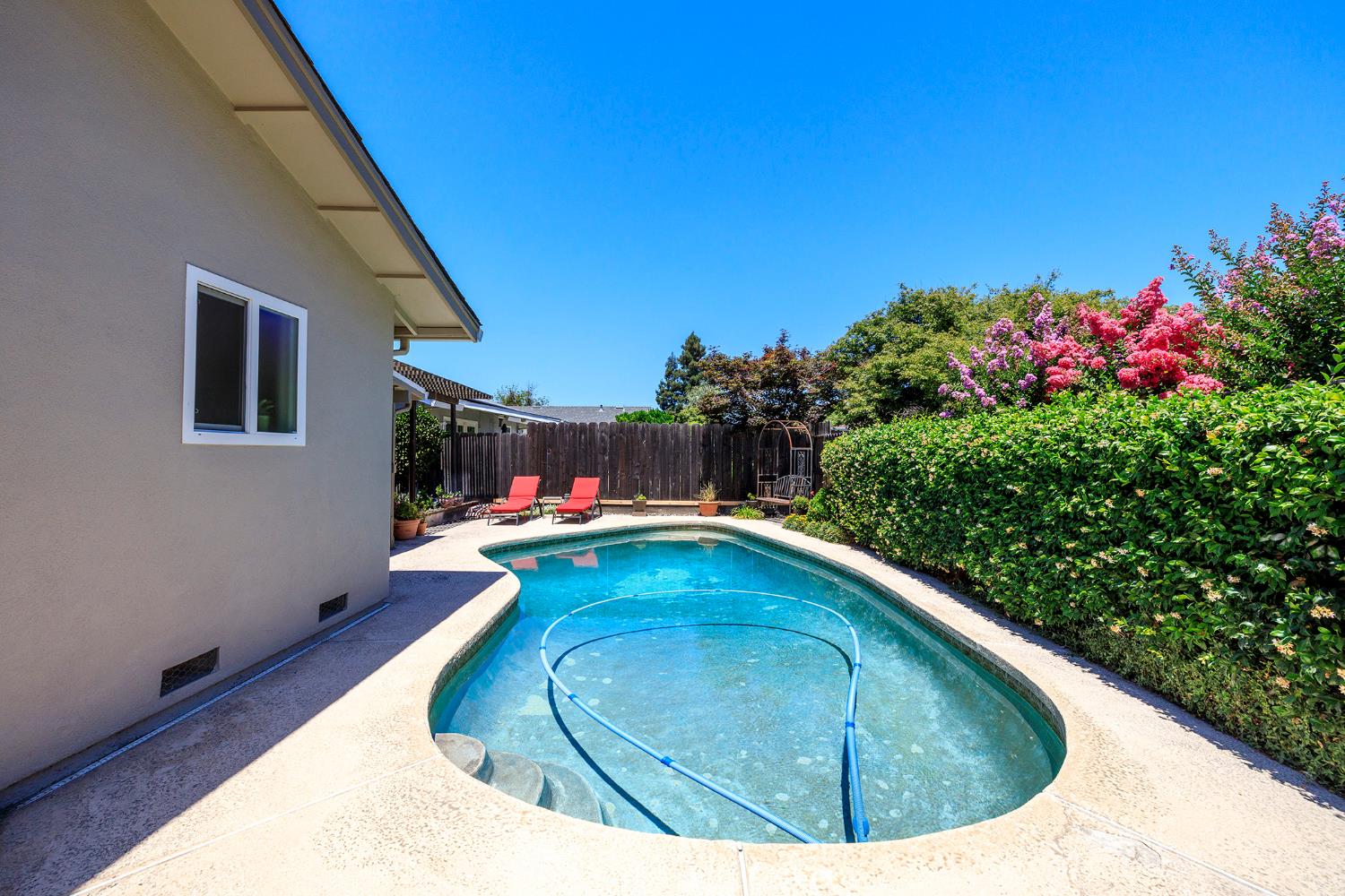 3836 Hillsboro Ct, Modesto, CA 95356