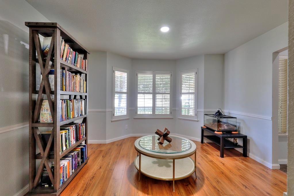 5659 W Menlo Ave, Fresno, CA 93722