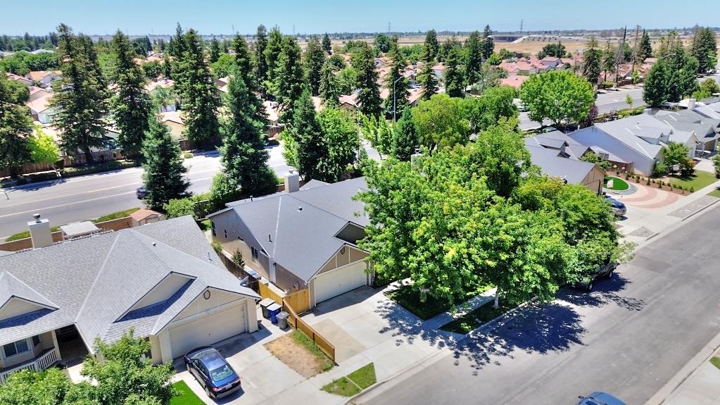 5659 W Menlo Ave, Fresno, CA 93722