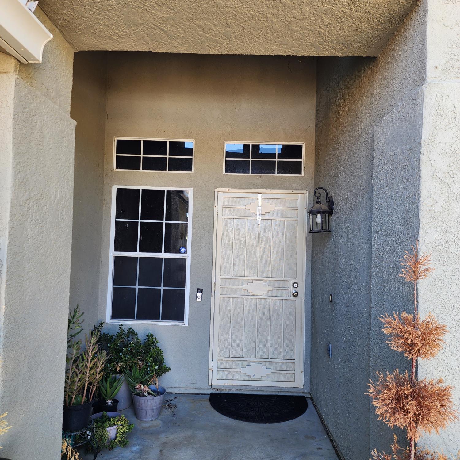64 Jensen Rd, Gustine, CA 95322