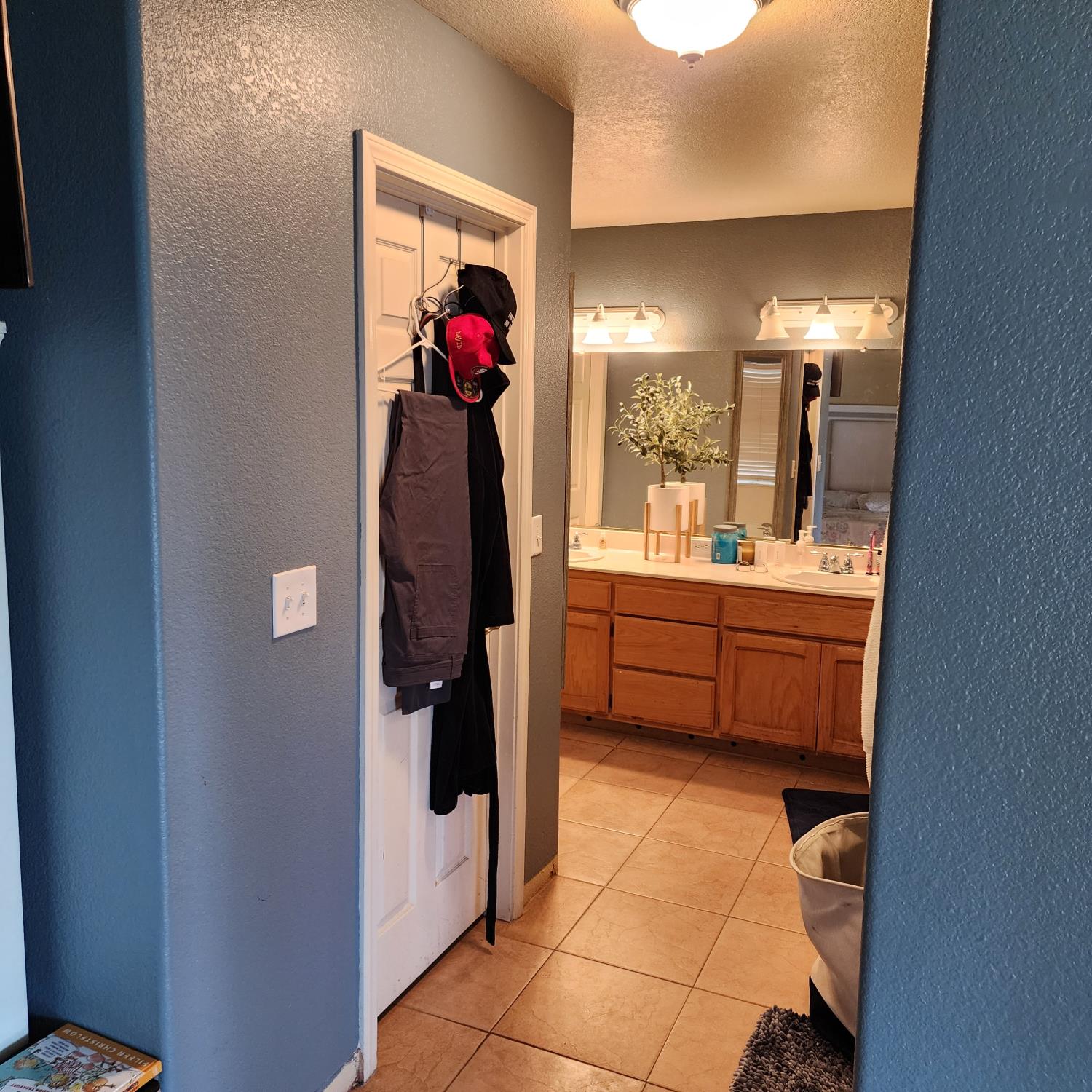 64 Jensen Rd, Gustine, CA 95322