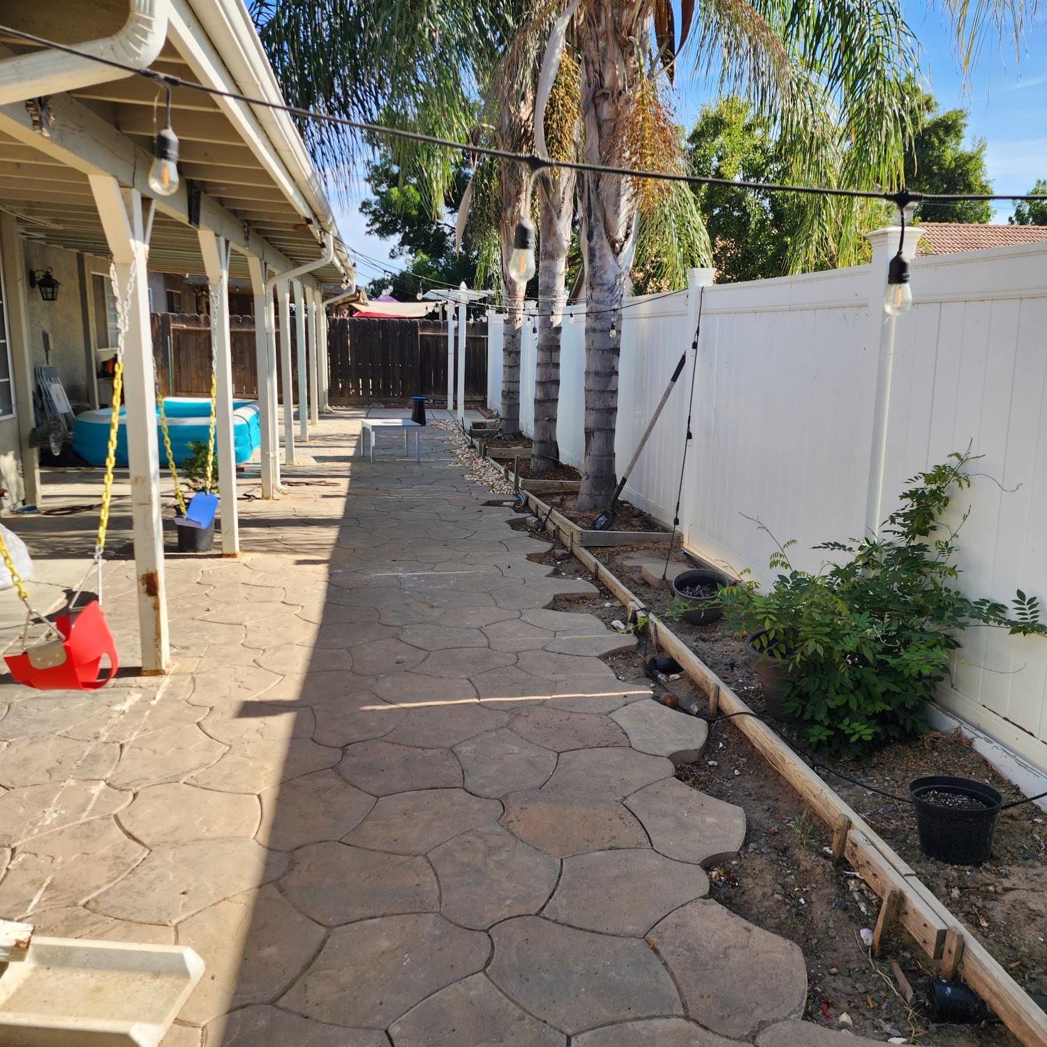 64 Jensen Rd, Gustine, CA 95322