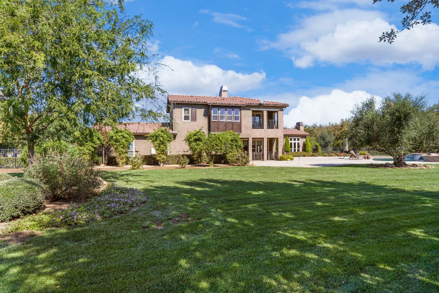 618 Elfers Rd, Patterson, CA 95363