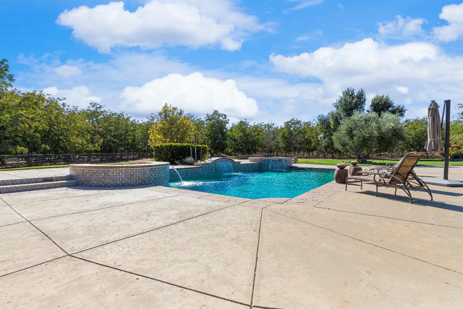 618 Elfers Rd, Patterson, CA 95363