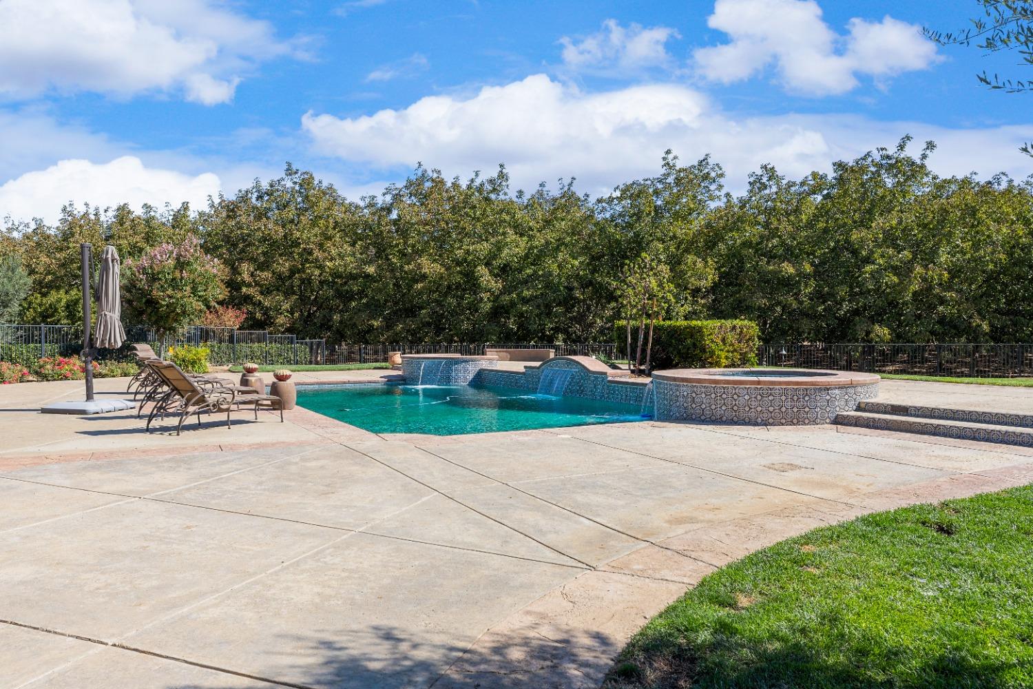 618 Elfers Rd, Patterson, CA 95363