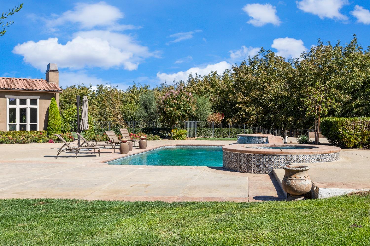 618 Elfers Rd, Patterson, CA 95363
