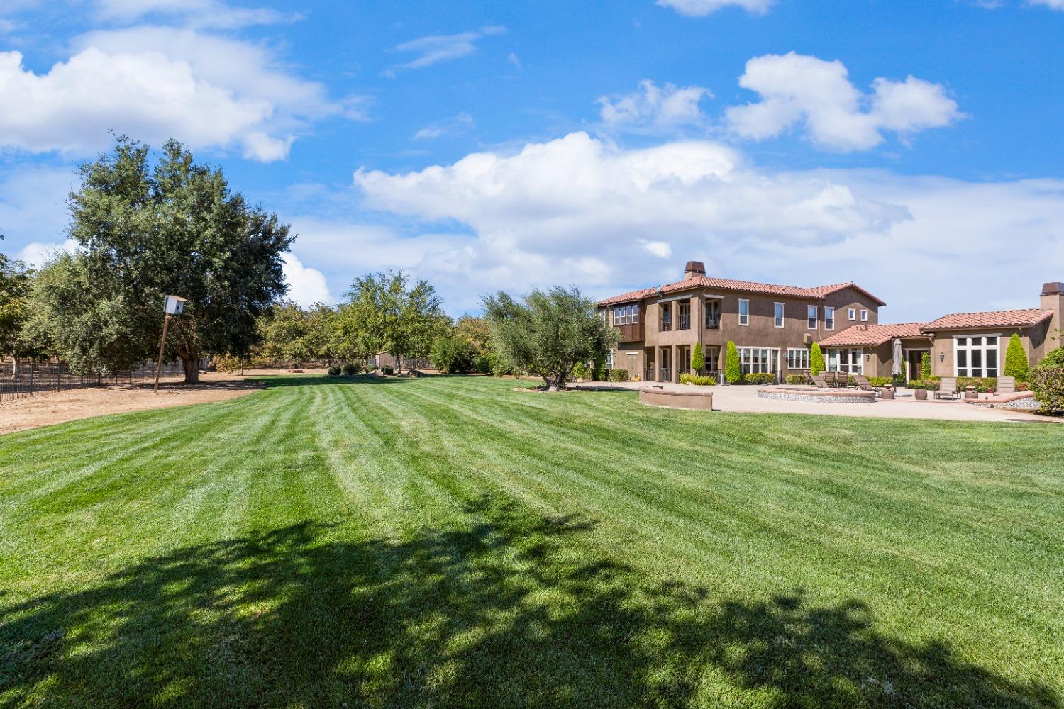 618 Elfers Rd, Patterson, CA 95363