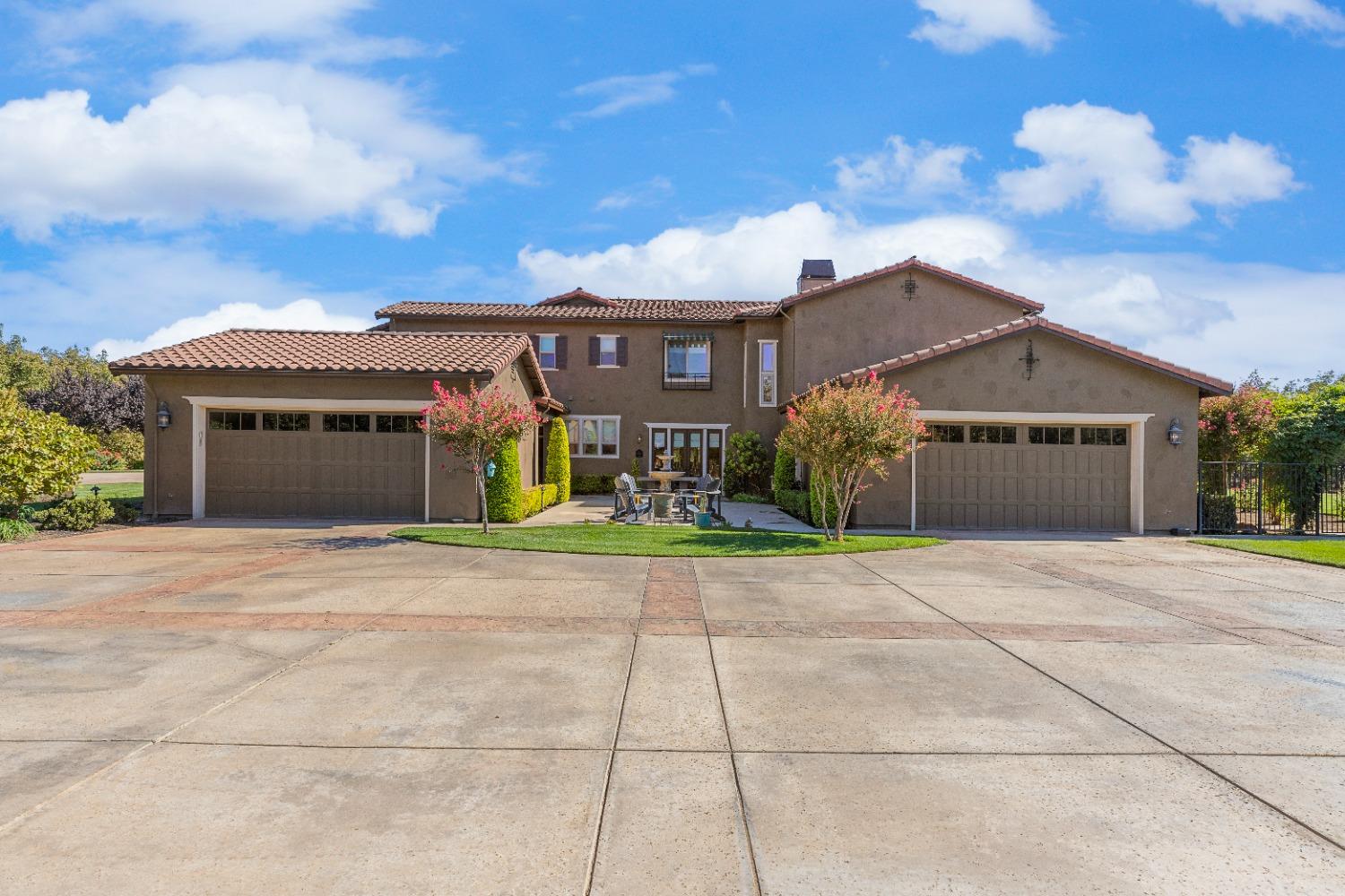 618 Elfers Rd, Patterson, CA 95363