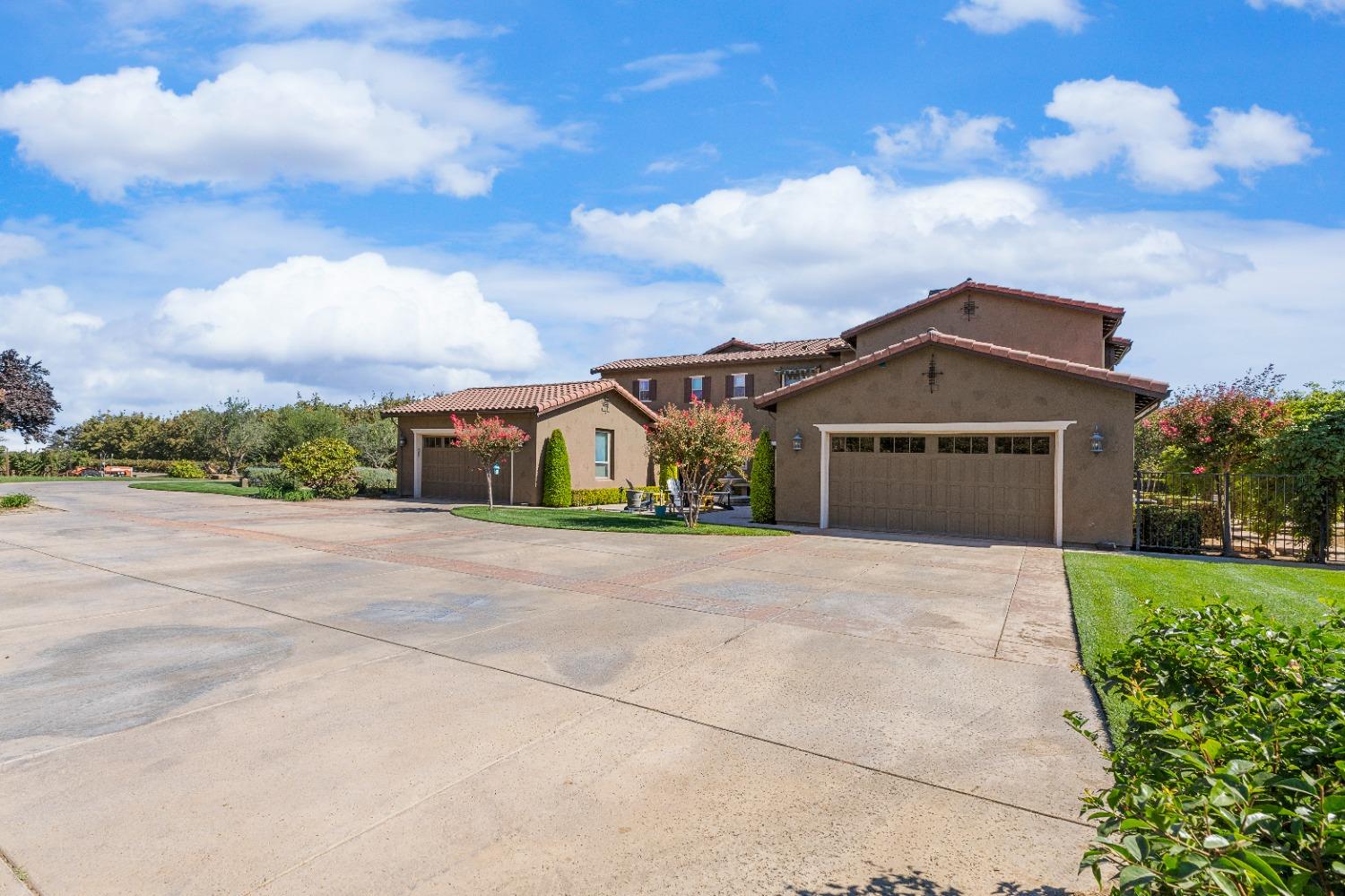 618 Elfers Rd, Patterson, CA 95363