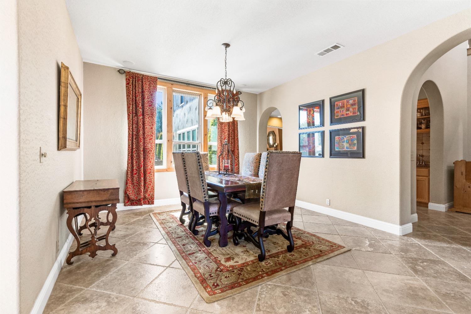 618 Elfers Rd, Patterson, CA 95363