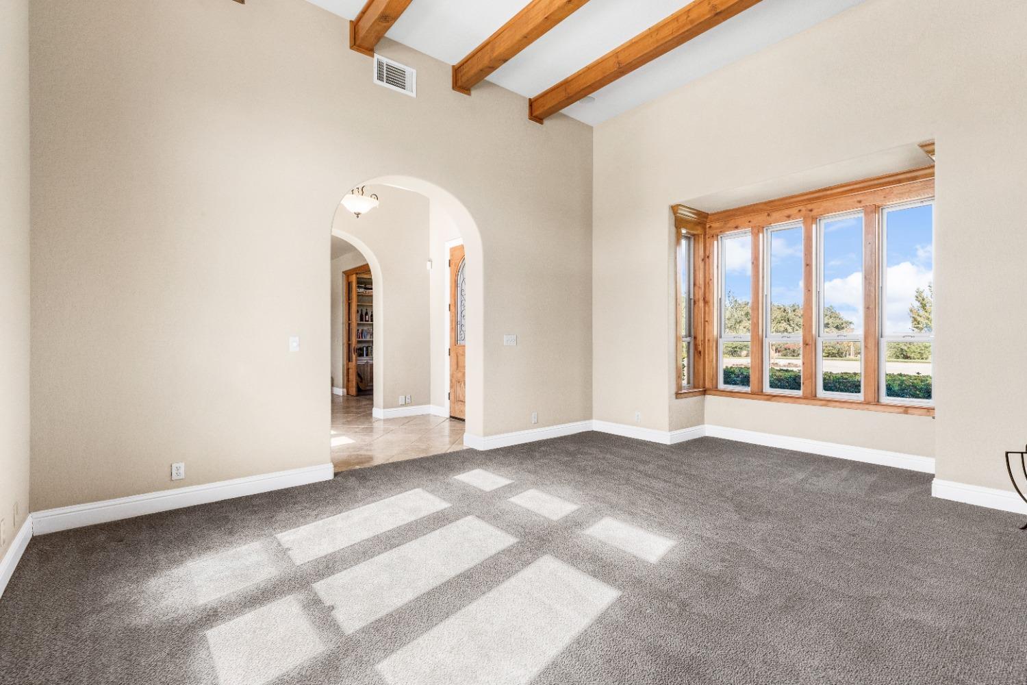618 Elfers Rd, Patterson, CA 95363