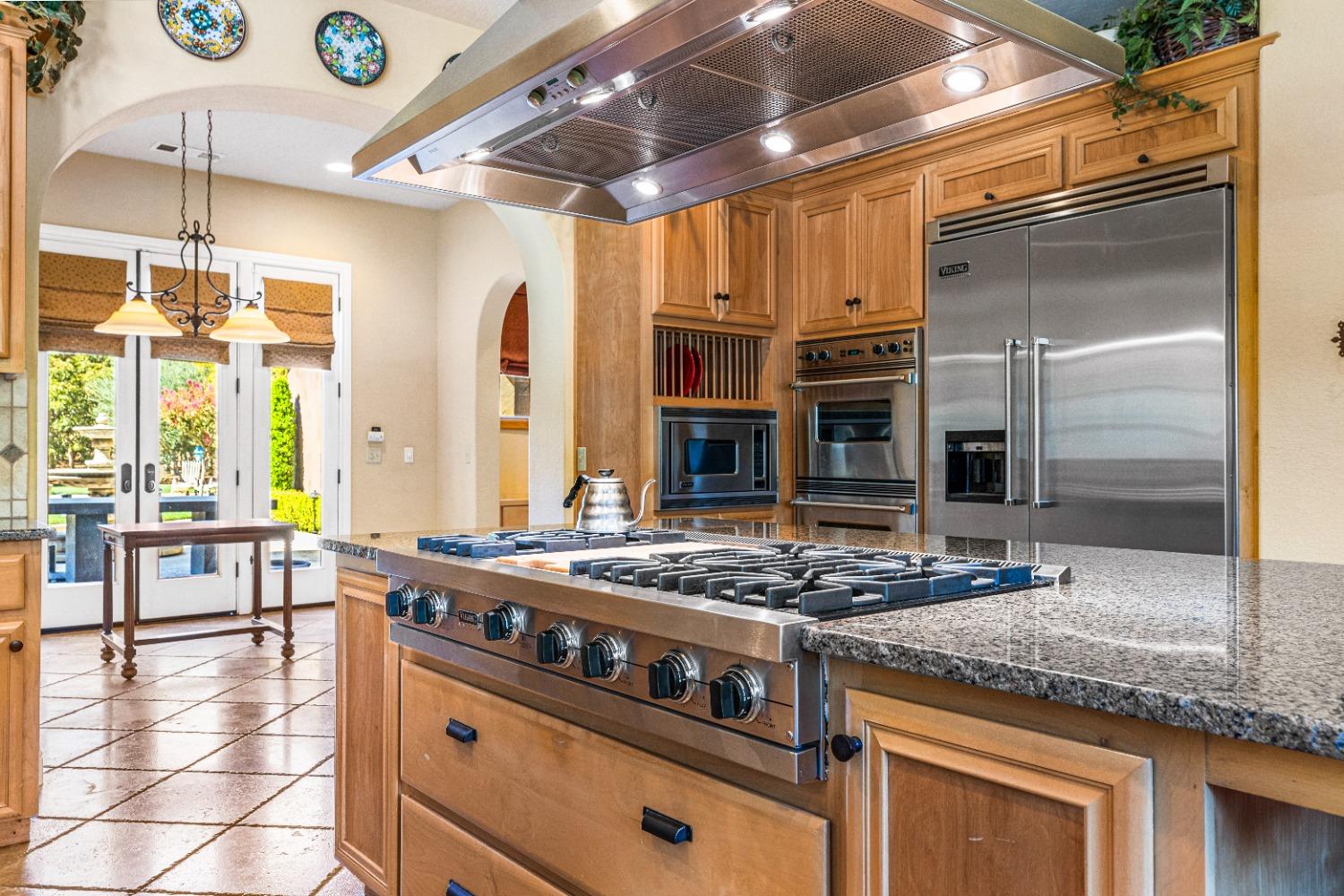 618 Elfers Rd, Patterson, CA 95363