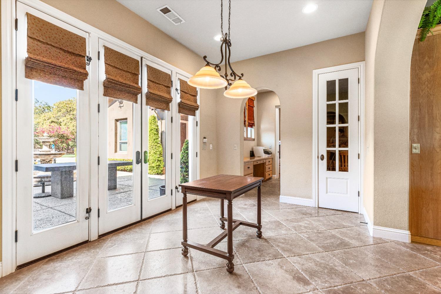 618 Elfers Rd, Patterson, CA 95363