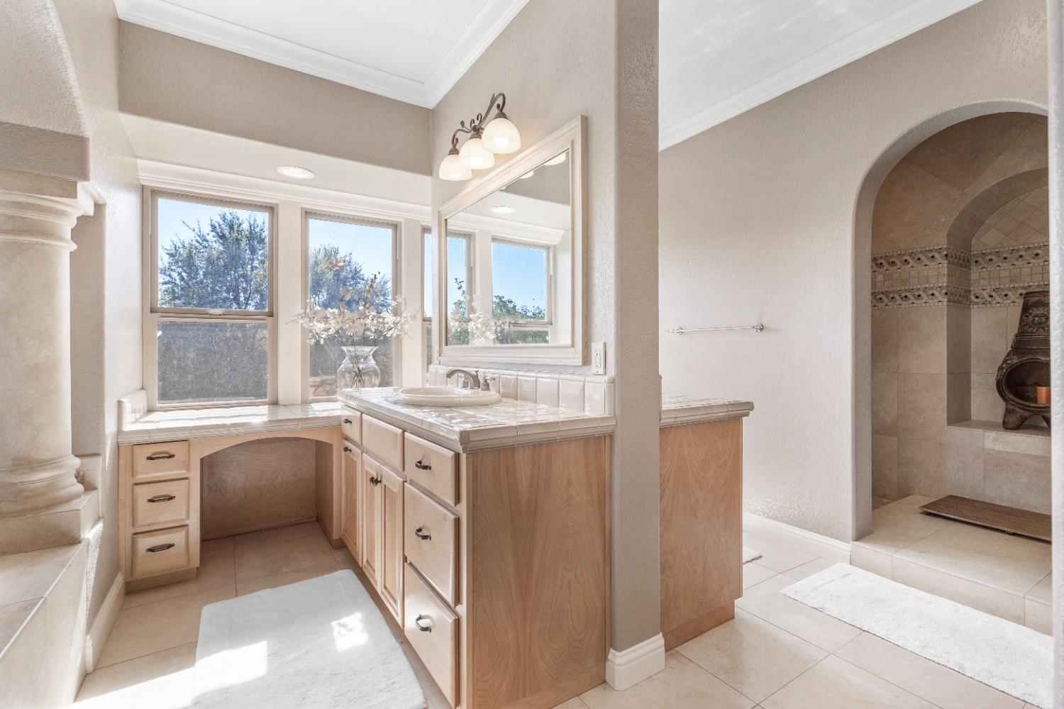 618 Elfers Rd, Patterson, CA 95363