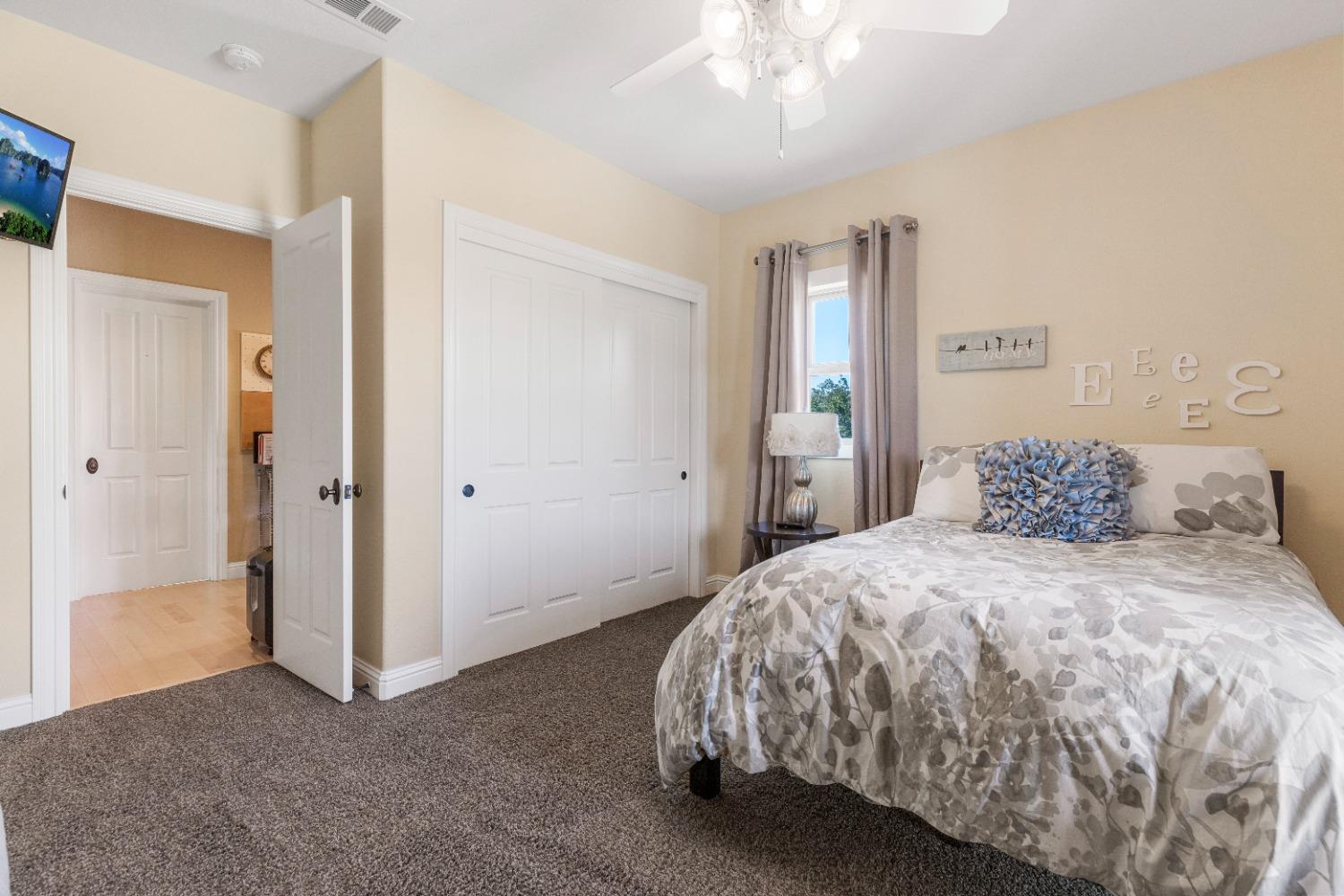 618 Elfers Rd, Patterson, CA 95363
