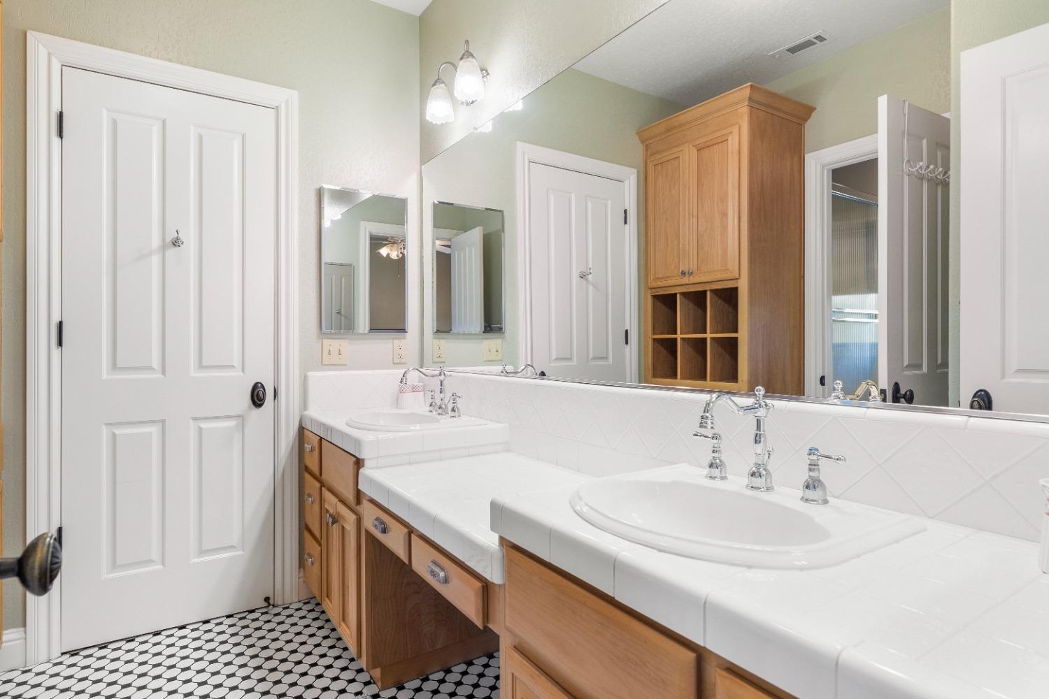618 Elfers Rd, Patterson, CA 95363