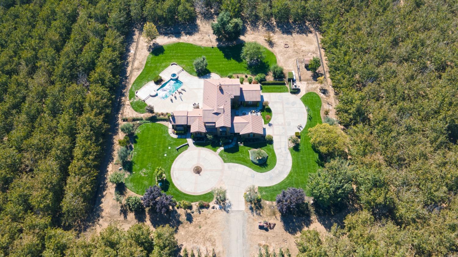 618 Elfers Rd, Patterson, CA 95363